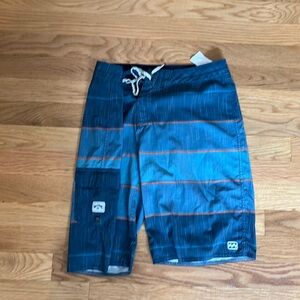 Billabong Board Shorts, size 28